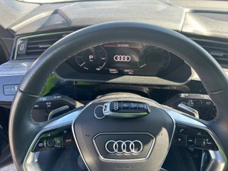 2022 Audi e-tron Premium Plus quattro - Interior Steering Wheel With Keys Image